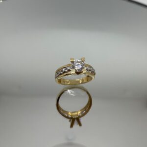 Unaz me gure te bardh